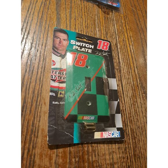 Vintage New NASCAR Bobby Labonte #18 Switch Plate Cover NOS BLSP04 Home Decor - Picture 1 of 2